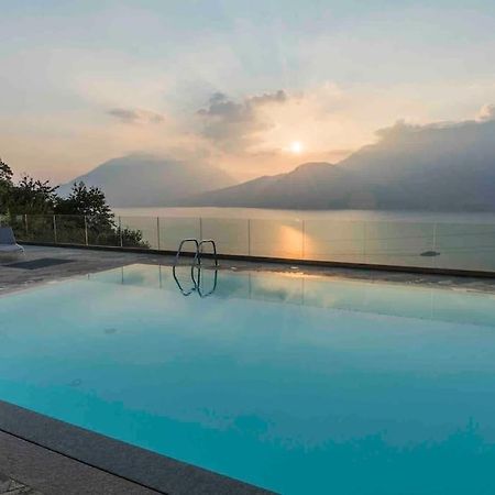 Poolside Apartment Cristina Bellano Dış mekan fotoğraf